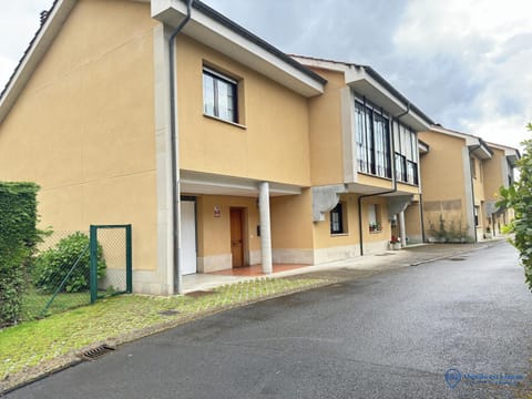 Property building, Street view