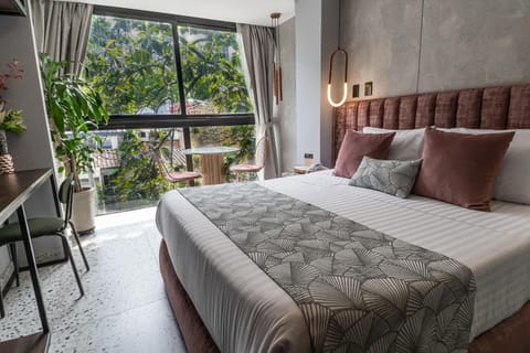 Bed, Photo of the whole room