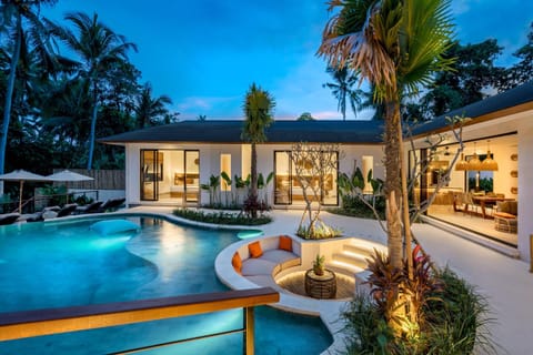 Property building, View (from property/room), Seating area, Pool view, Swimming pool, sunbed