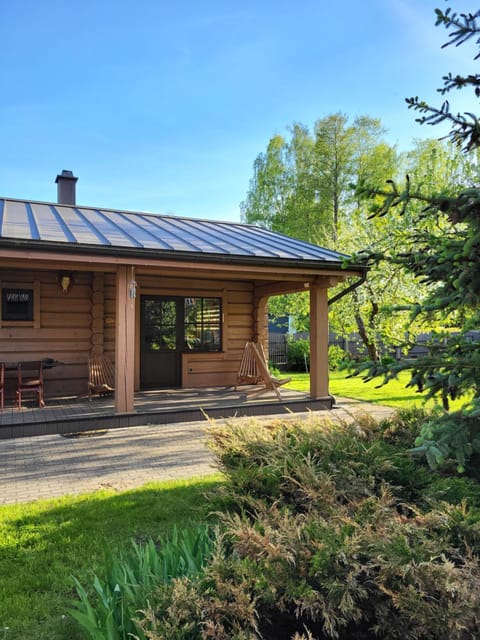 Property building, Day, Garden, Garden view