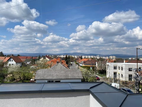 City view, Mountain view