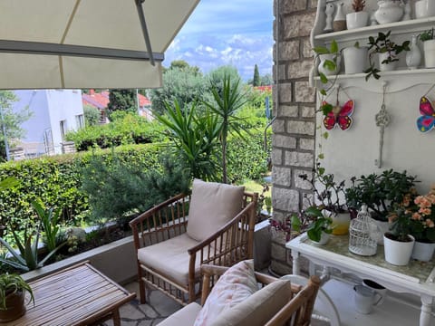 Garden, Balcony/Terrace