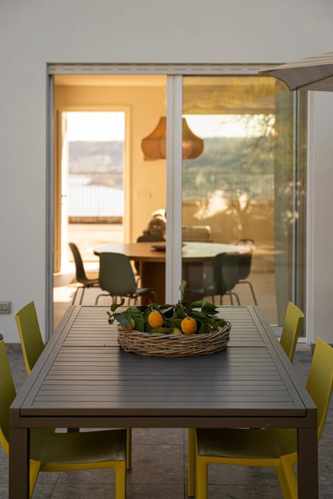 Day, Garden, Dining area