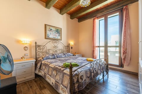 Property building, Living room, Bedroom
