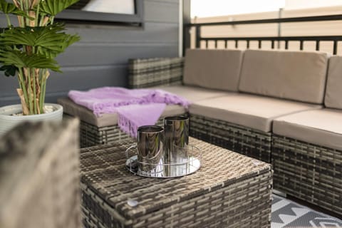 Balcony/Terrace, Seating area