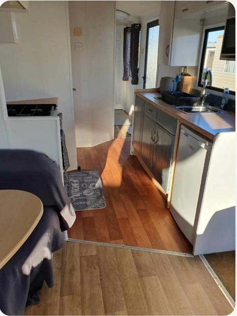 The Winchester golden gate towyn House in Towyn