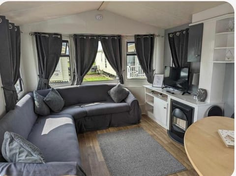 The Winchester golden gate towyn House in Towyn