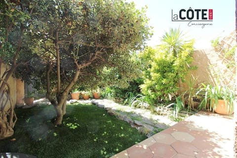 Jardin Fleuri Apartment in Sausset-les-Pins