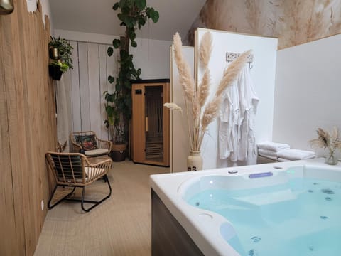 Sauna, Spa and wellness centre/facilities
