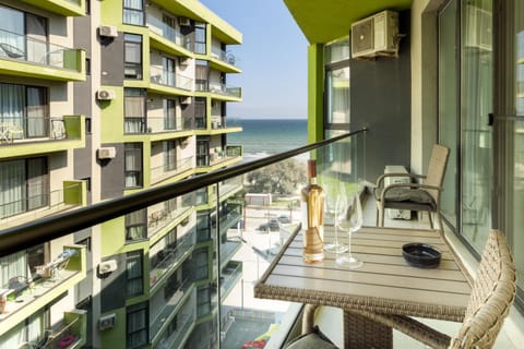 View (from property/room), Balcony/Terrace, Sea view