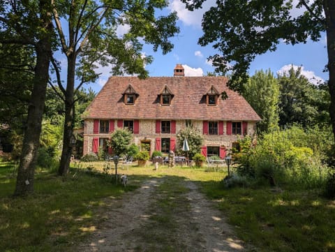Property building, Day, Garden