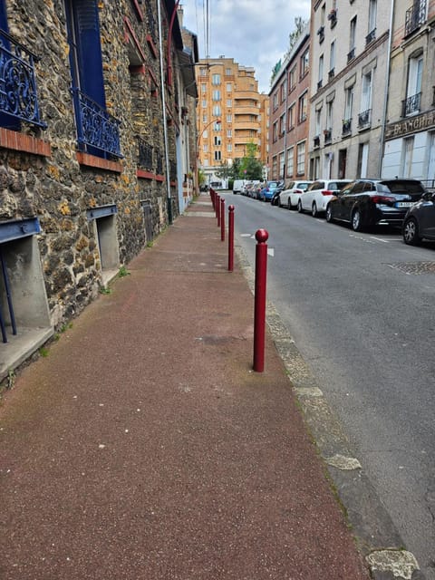 appartement calme à 10mn à pied de la villette Apartment in Pantin