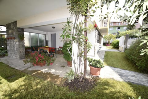 Anzio 9 Guest House House in Province of Lecco