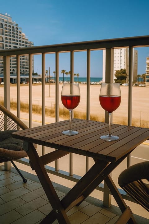 Day, View (from property/room), Balcony/Terrace, Beach, Sea view, Drinks