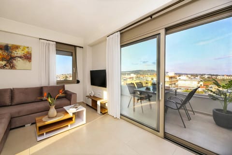 TV and multimedia, View (from property/room), Balcony/Terrace, Living room, Seating area