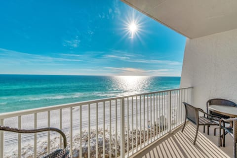 Day, View (from property/room), Balcony/Terrace, Beach, Sea view