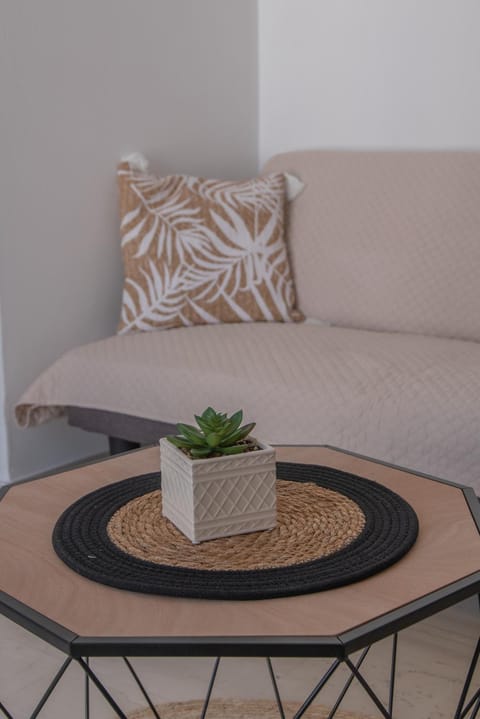 Castle Sunset View Apartment in Paros