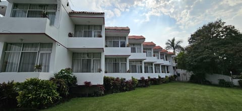 Property building, Garden view