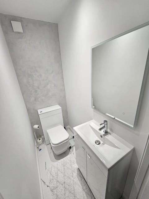 Lovely house with private parking! Glasgow! House in Glasgow