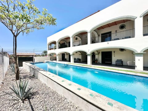 Spacious Studio Suite with Outdoor Pool Apartment in Ajijic