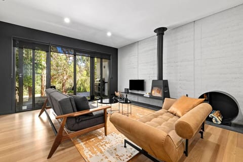 Living room, Lake view, fireplace