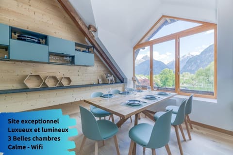 Dining area, Mountain view