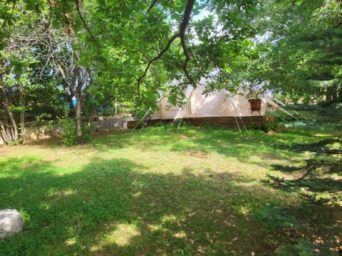 Rock Oak Imotski 1 Luxury tent in Imotski