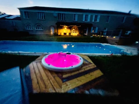 Swimming pool