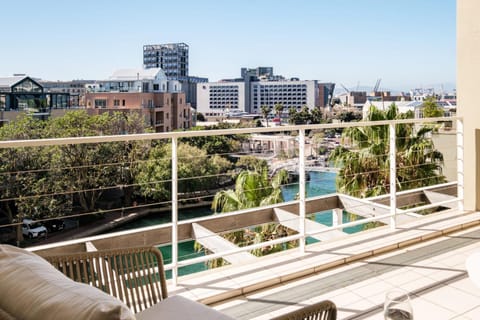 Property building, View (from property/room), Balcony/Terrace, Balcony/Terrace