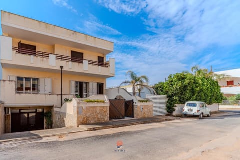 Casa Esperanza by Vivimy House in Torre San Giovanni