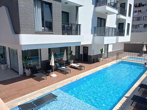 Area and facilities, Swimming pool, sunbed