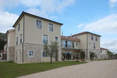 Property building, Day, Street view