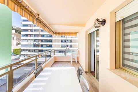 Villamar ,ACC, playa wifi y garaje Apartment in Cullera