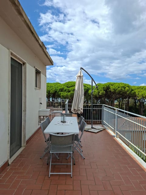 View (from property/room), Dining area