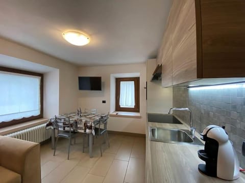 Kitchen or kitchenette, Living room, Dining area