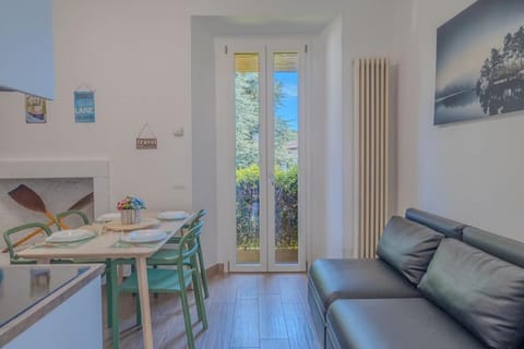 Swan Lake-Nido d'amore sul lungolago Apartment in Province of Brescia