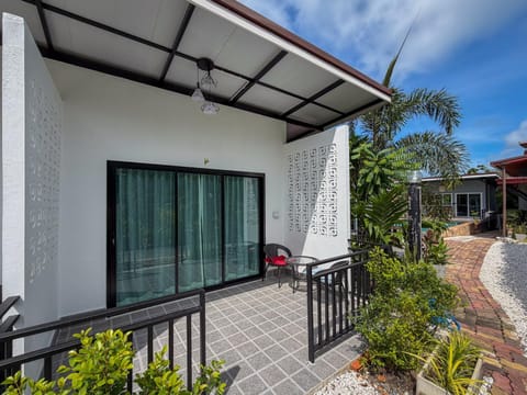 Patio, Balcony/Terrace, Garden view