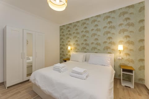 Bed, Photo of the whole room, Bedroom, towels, wardrobe