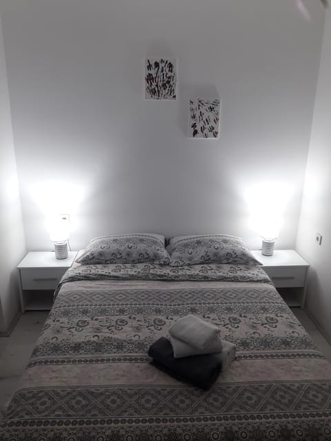 TV and multimedia, Bedroom, heating, internet, air conditioner