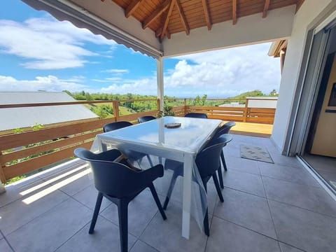 Natural landscape, View (from property/room), Balcony/Terrace, Dining area