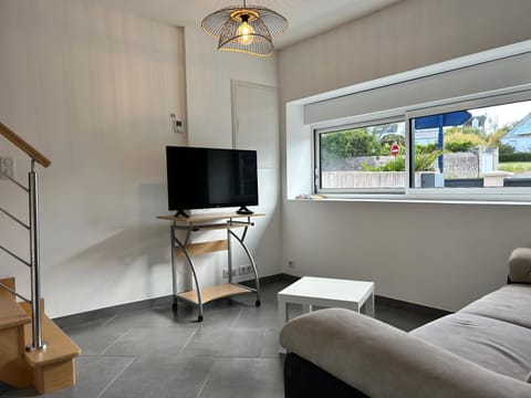 651 - Belle maison en pierre à 300m de la plage. Villa in Brittany