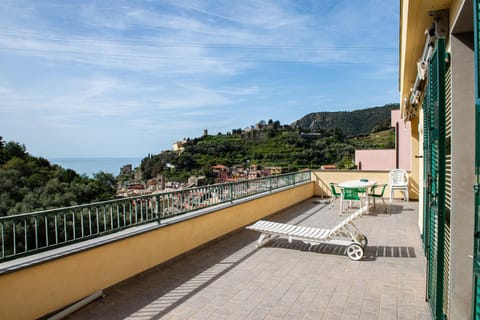 Monterosso view apartment 5 Terre Apartment in Monterosso al Mare