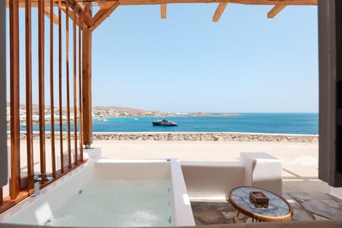 Natural landscape, Hot Tub, Balcony/Terrace, Beach, Sea view
