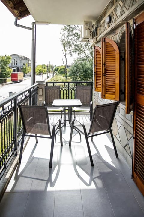 Day, View (from property/room), Balcony/Terrace, Dining area