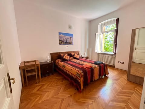 Bedroom, Garden view