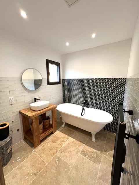 "Bergerie coasina" avec piscine et vue mer House in Ventiseri