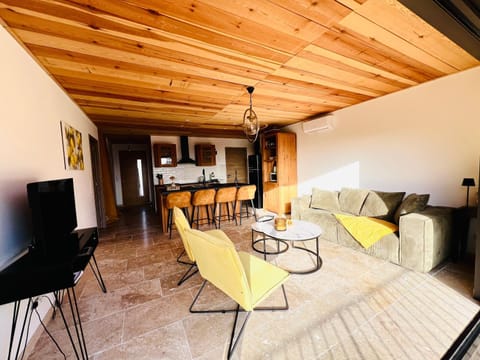 "Bergerie coasina" avec piscine et vue mer House in Ventiseri