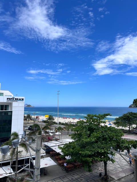 Flat VISTA INCRÍVEL PRAIA DO PEPÊ OLEGARIO MACIEL BARRA DA TIJUCA Apartment in Rio de Janeiro
