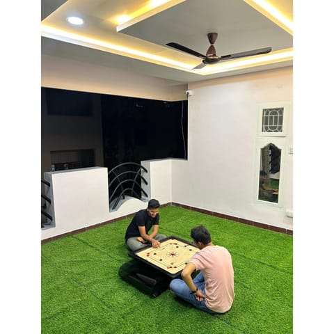 Property building, Seating area, group of guests