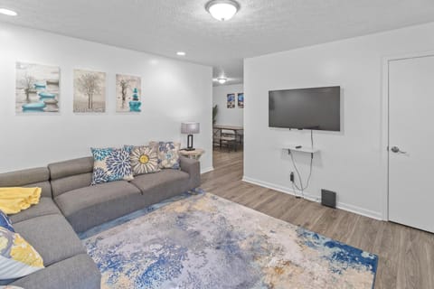 5BD 2BTH Home Near Hartsfield Jackson Airport Villa in Union City